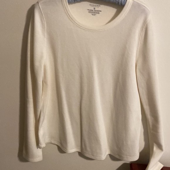 Tops - Cream long sleeve top